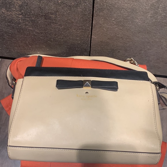 Heavily used Kate Spade Bag - Picture 8 of 13